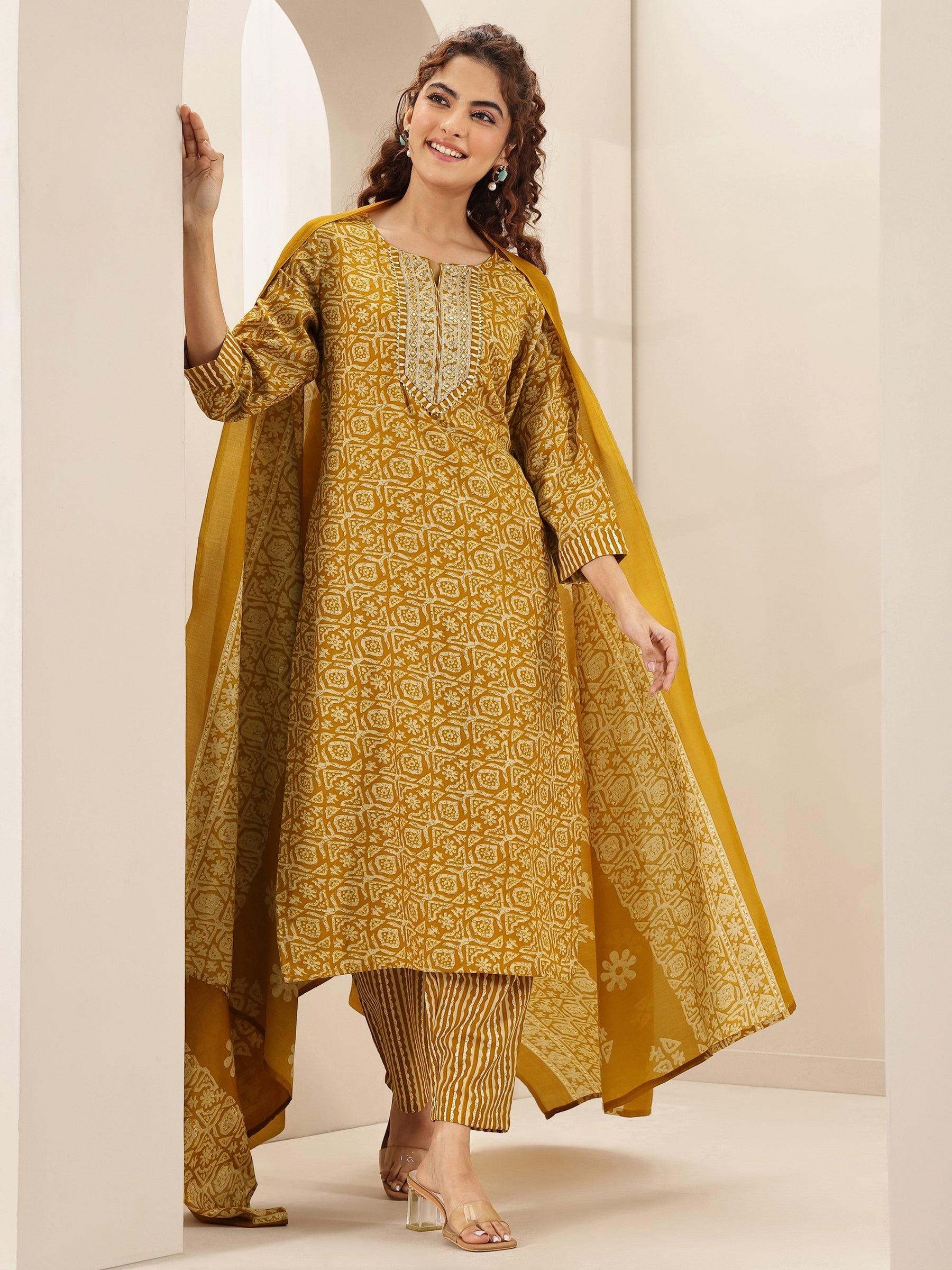 Mustard Printed Cotton Blend Straight Suit Sets With Dupatta